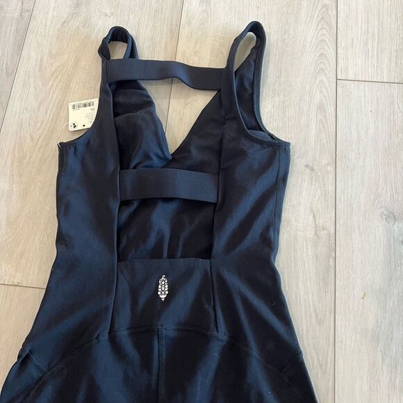 Free movement women jumpsuit size xs - Picture 6 of 8